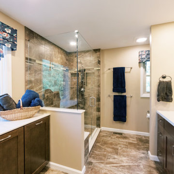 Beckett Ridge Master Bathroom (Eagle Ridge Drive)