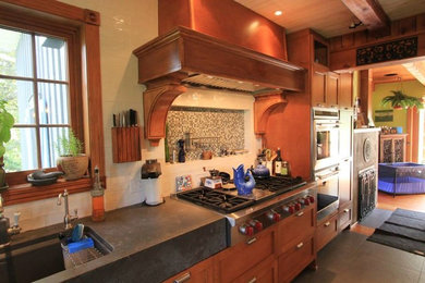 Inspiration for a rustic kitchen remodel in Montreal