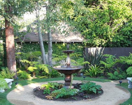Best Garden Fountain Design Ideas & Remodel Pictures | Houzz
