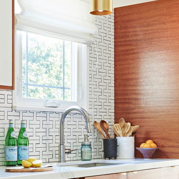 H-Shape Patterned Kitchen Tiles for a Small Space
