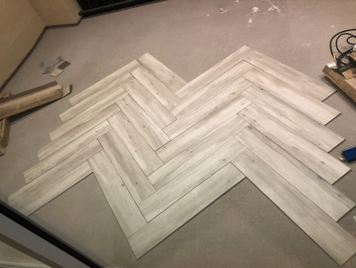 Herringbone Pattern Wood Plank, How To Do Herringbone Tile