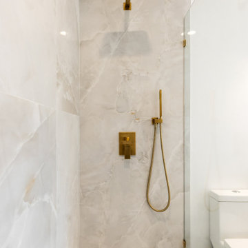 California Retreat - Bathroom
