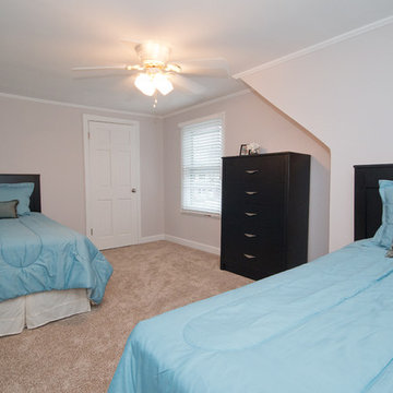 Staged Three Bedroom Home in Glen Ellyn