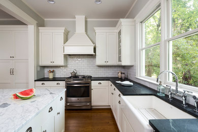 Kitchen photo in Charlotte