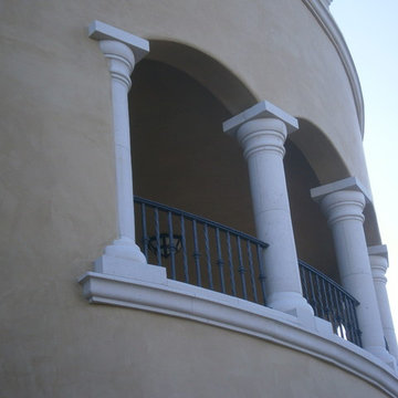 Limestone Trims House Marko La Jolla