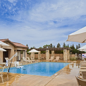 Liberty Square, Community Pool