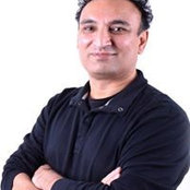 Qamar Aftab's photo