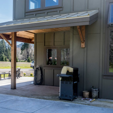 Saltbox Farmhouse