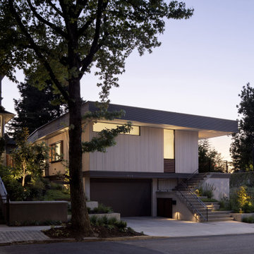 NW Portland Courtyard House