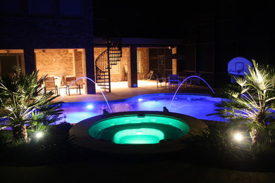 Example of a classic pool design in Miami