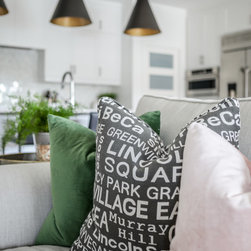 Bright open concept main floor - Decorative Pillows