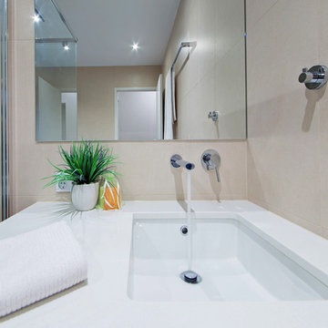 Raise and Build Under in Coorparoo