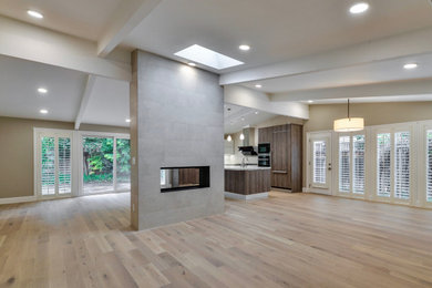 Minimalist family room photo in San Francisco