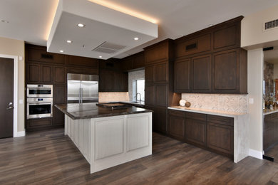 Design ideas for a kitchen in Phoenix.