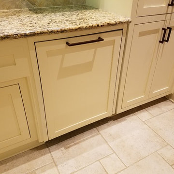 Hoover, AL. Cabinet Refacing/Refinishing/Modifications/New Drawers/etc.