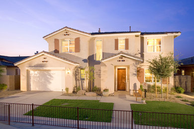 Example of an exterior home design in Los Angeles