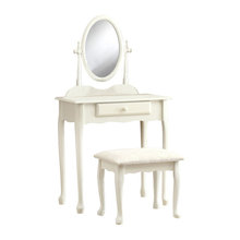 Make Up Table