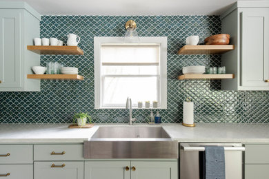 Transitional kitchen photo in Houston