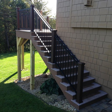 Williams Residece - Azek Composite Decking with TimberTech Radiance Rail Express