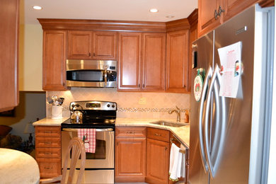 Example of a classic kitchen design in Baltimore
