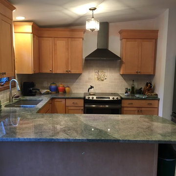 Medallion Lancaster Maple Cashew