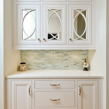 Winter Park White Kitchen with Booth Dining