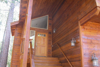 Mountain style entryway photo in Other