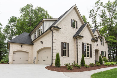 Example of an exterior home design in Raleigh
