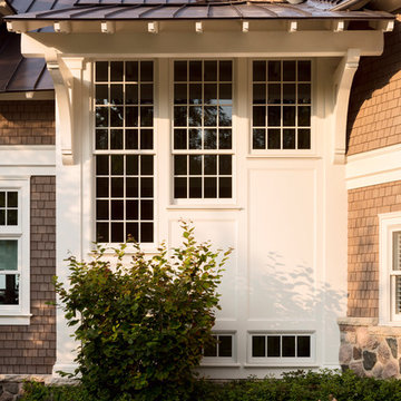 Sprawling Shingle