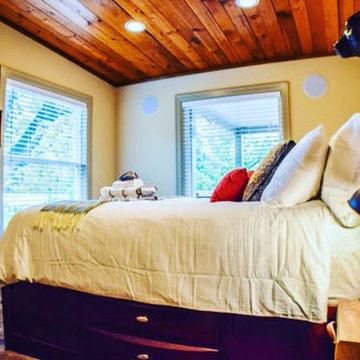 Private & Spacious w/ Spa! Dogs OK!
