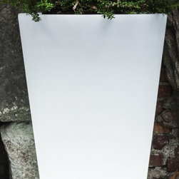 Liscio Siena Planters Illuminated by Serralunga - Outdoor Lighting