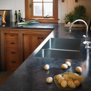 Contemporary Kitchen