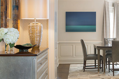 Example of a trendy entryway design in New York