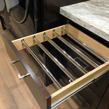 Pull out dry rack