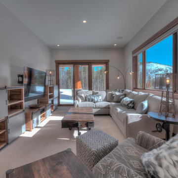 Pioneer Off-the-Grid Solar Home