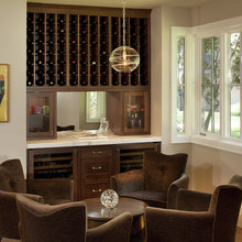 centre bar next to dining/living room