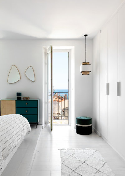 Mediterranean Bedroom by Un jour d'avril