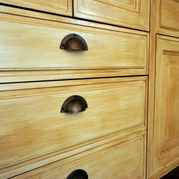 Kitchens - Distressed Cabinets