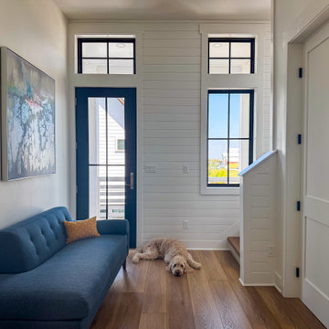 Port Aransas Beach House - Staircase landing