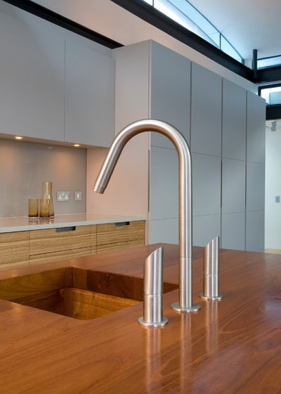 Contemporary Kitchen by Artichoke