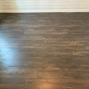 LVP / Luxury Vinyl Plank (+Stairs)