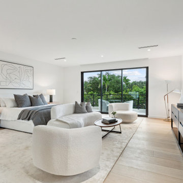 Contemporary Home - 11