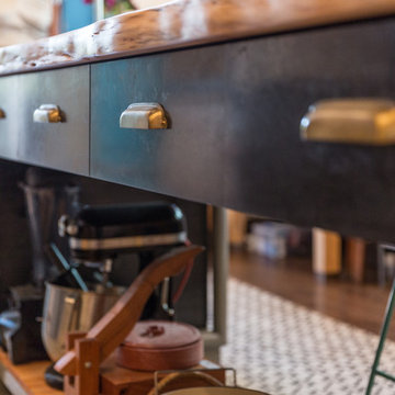Restaurant Chefs Put Function First in Their Home Kitchen