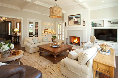 Inspiration for a timeless family room remodel in Minneapolis