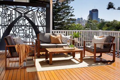 Contemporary deck in Townsville.