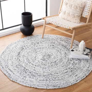 Safavieh Braided Brd271Z Solid Color Rug, Ivory and Black, 6'0"x6'0" Round