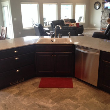 Wellborn Forest Cabinet Series