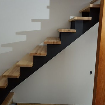 Skeleton staircase