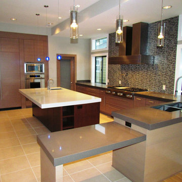 Lakeside Residence