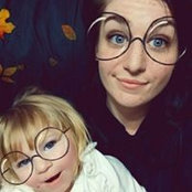 Olivia May's photo